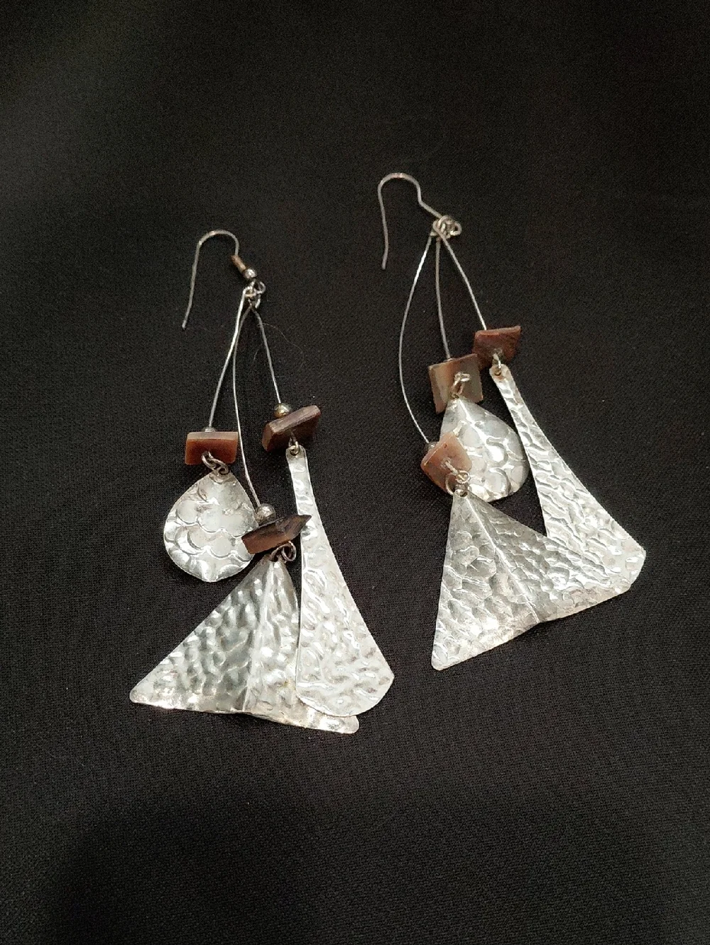 VINTAGE WIND CHIME EARRINGS - Picture 2 of 9
